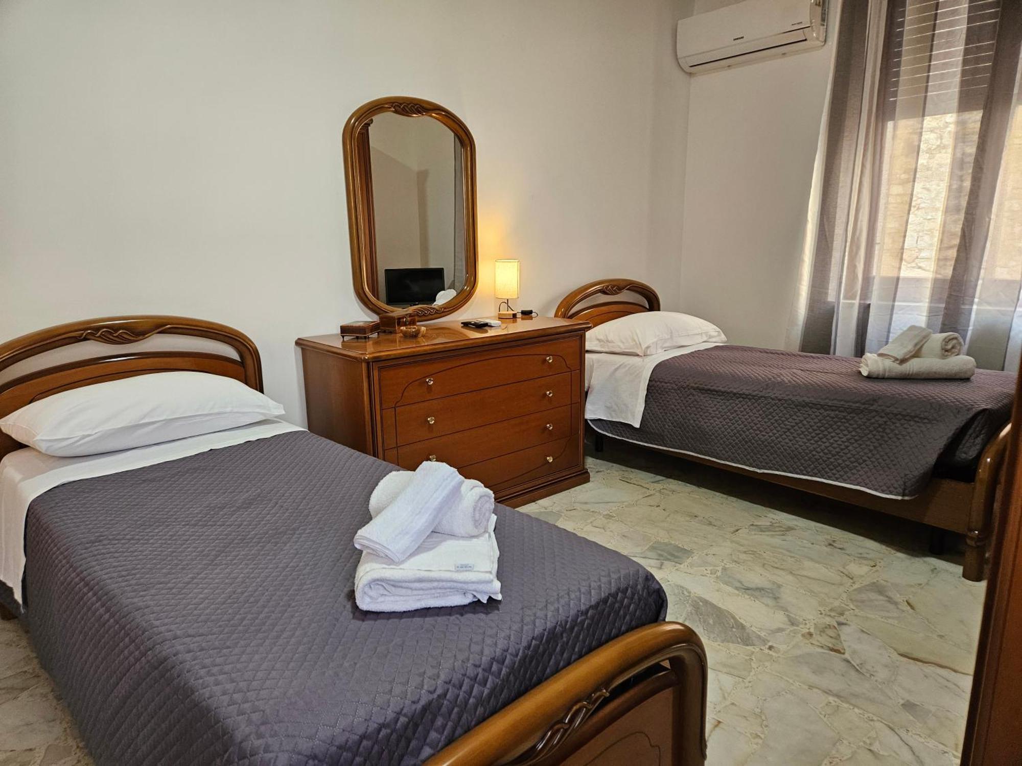 Porta Messina Rooms Taormina Exterior foto